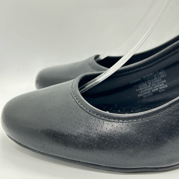 Rockport adiPRENE by Adidas Black Leather Slingback Heels with Chunky Heel SZ 9 - Picture 3 of 14